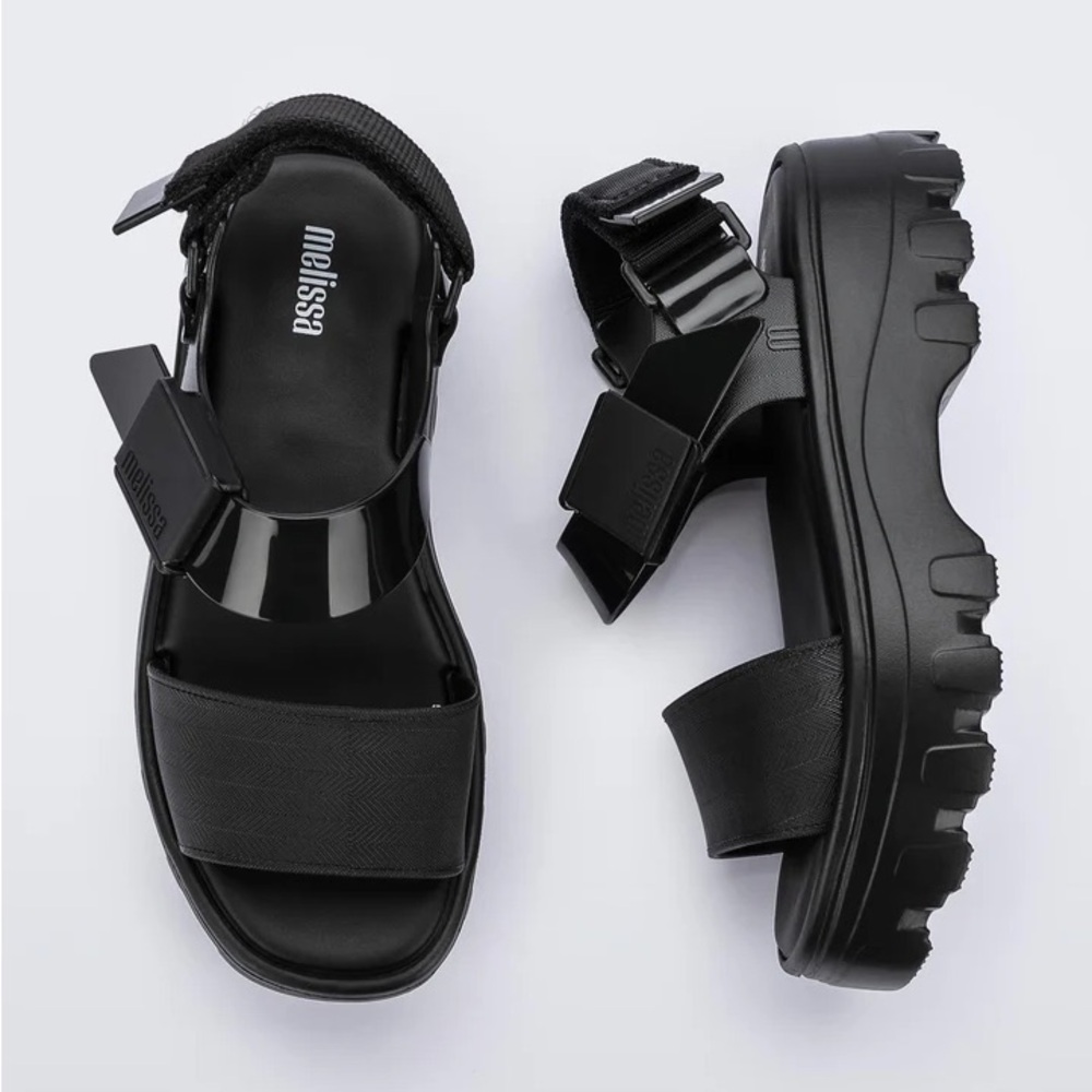 BRAND NEW Melissa Kick Off Jelly Sandals Bubblegum Scented